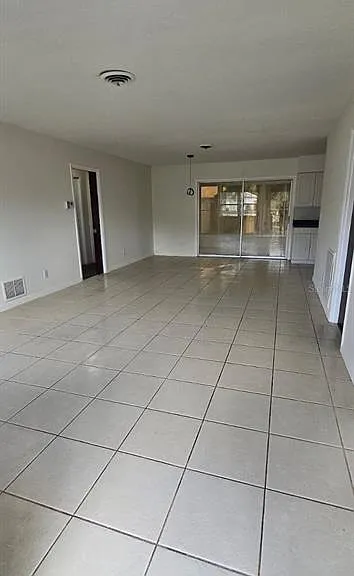 345 S Venice Blvd — Photo 18
