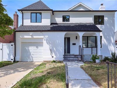 73-44 185th St, Fresh Meadows, NY, 11366