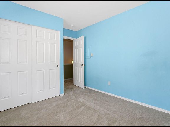 2nd image of 9412 177th Pl NE