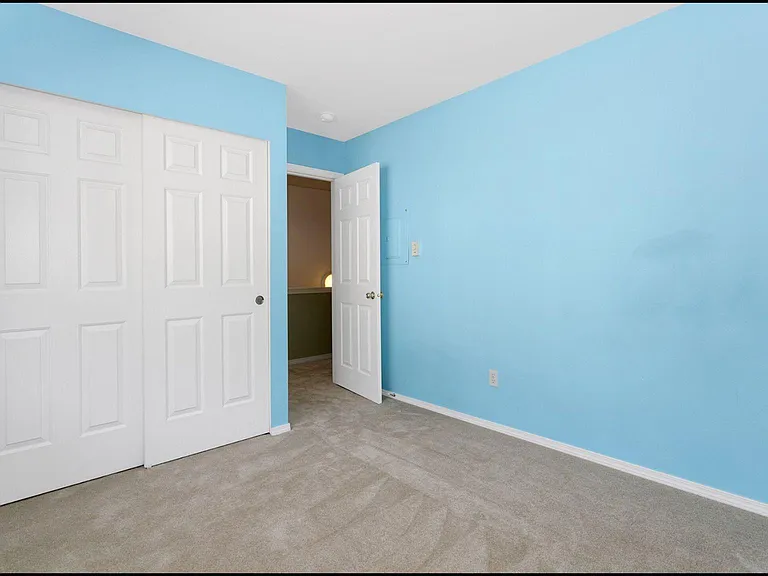 9412 177th Pl NE — Photo 2