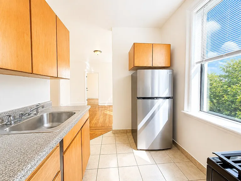 429 Fairmount Ave #108 — Photo 8