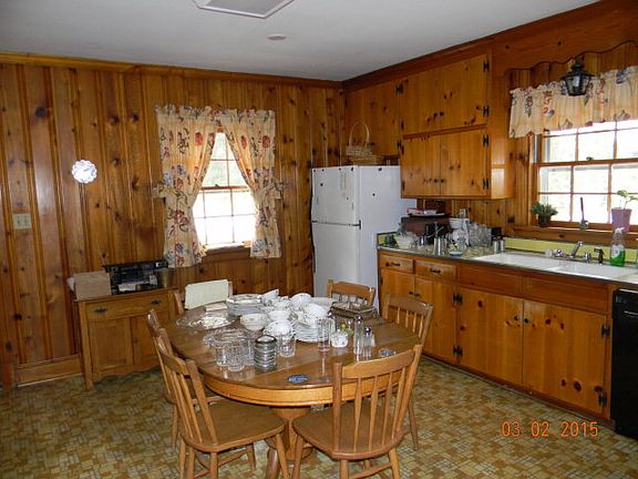4th image of 511 Laurel St