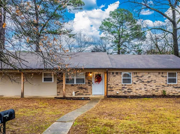 2619 Donald Cir, Benton, AR 72015