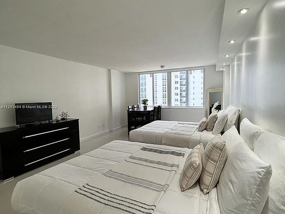 2nd image of 19201 Collins Ave #703