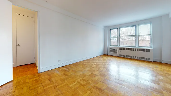 Rented by Bond New York | media 10