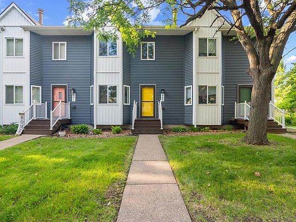 2nd image of 493 Carroll Ave
