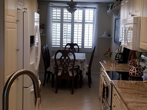 4th image of 3 Oceans West Blvd APT 6B3