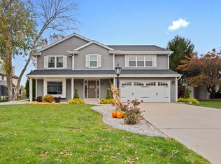 W246N5950 Grouse Ct, Sussex, WI 53089
