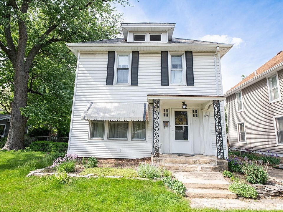 1st image of 1311 W Parkside Dr