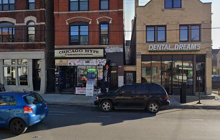 3053 W Cermak Rd #2R — Photo 1