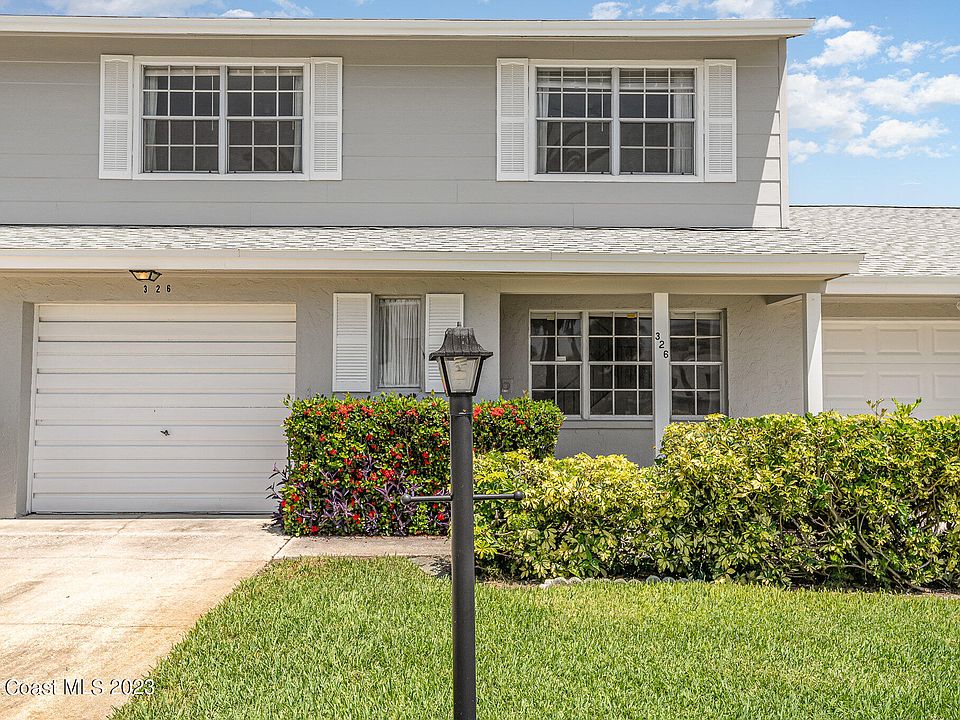 1st image of 326 Emerald Pl W