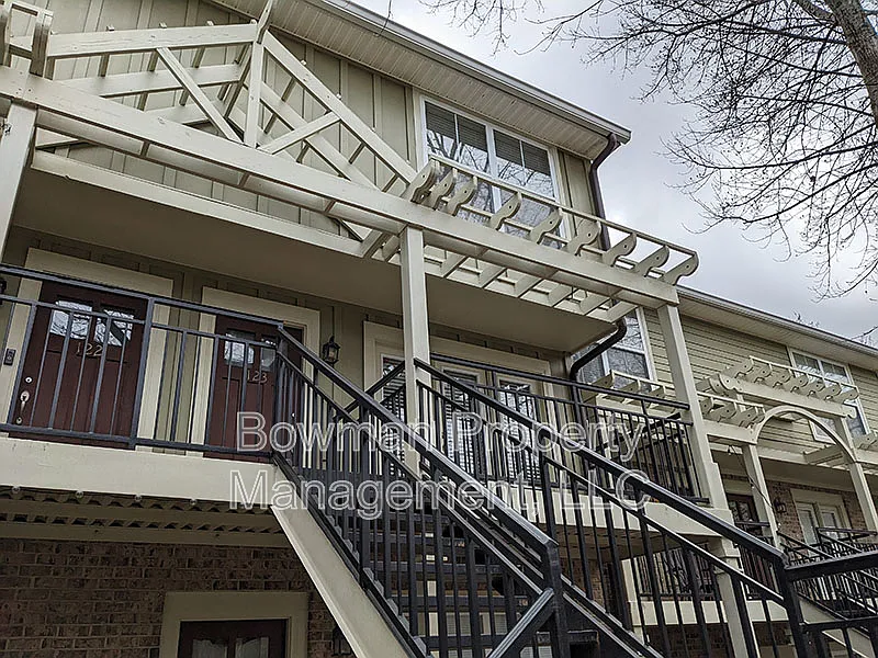 660 Barnett Shoals Rd #123