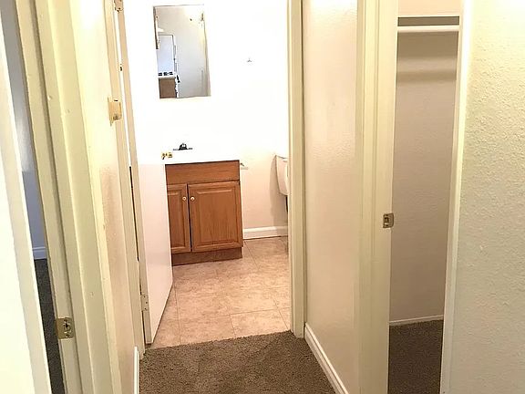 5th image of 1371 E Madison Ave #El