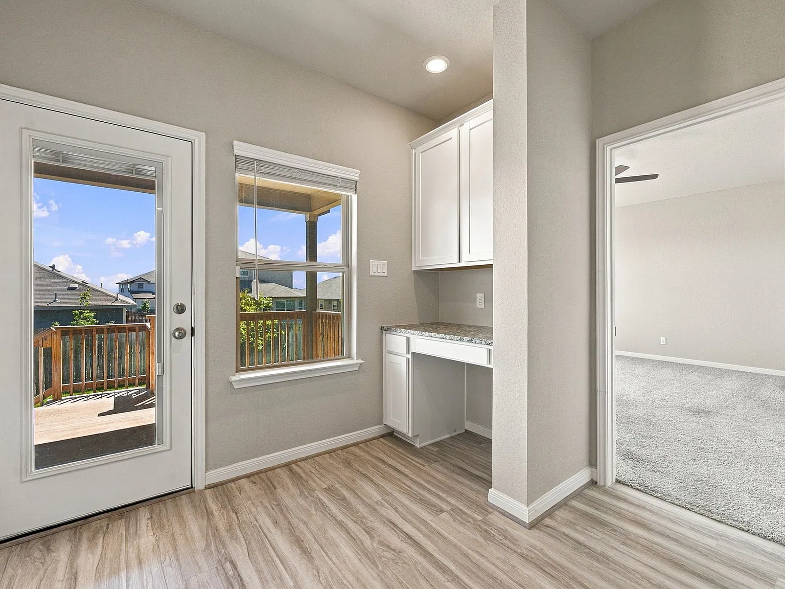 3 bed, 1921 sqft, $2,250 — Photo 3