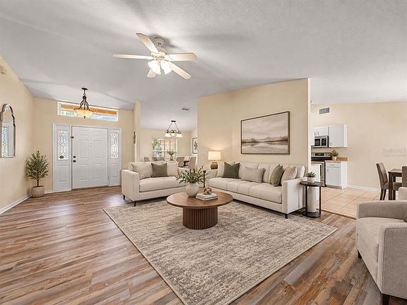 3rd image of 2829 HICKORY RIDGE