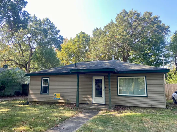 1877 Lewis Dr, Niles, MI 49120