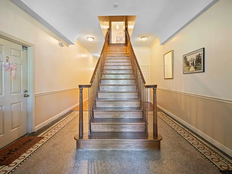 38 Pleasant St #6 — Photo 19