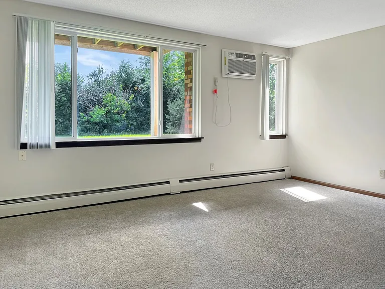 View Pointe Apartments — Photo 15