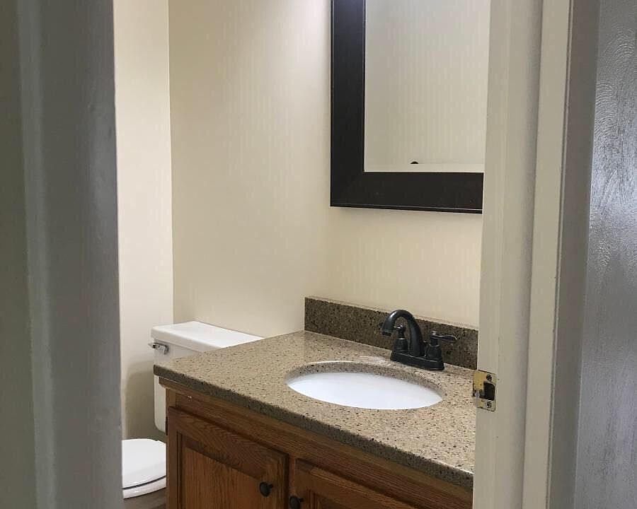 2nd image of 5198 Lucerne Ave APT 4