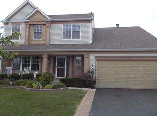 1761 Belle Haven Dr, Grayslake, IL 60030