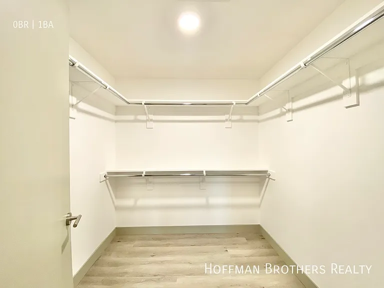 1534 Brockton Ave #410 — Photo 6