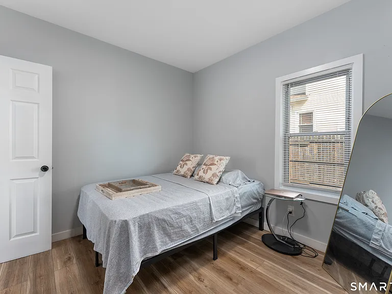 36 Ellis St — Photo 19