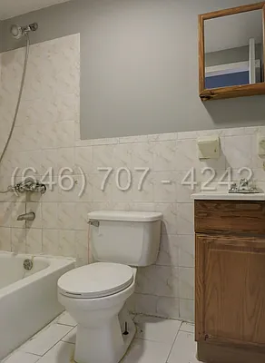 Rented by Premier Real Estate | media 18