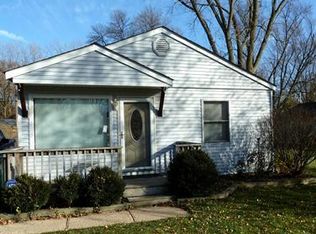 157 Greenfield Rd, Crystal Lake, IL 60014