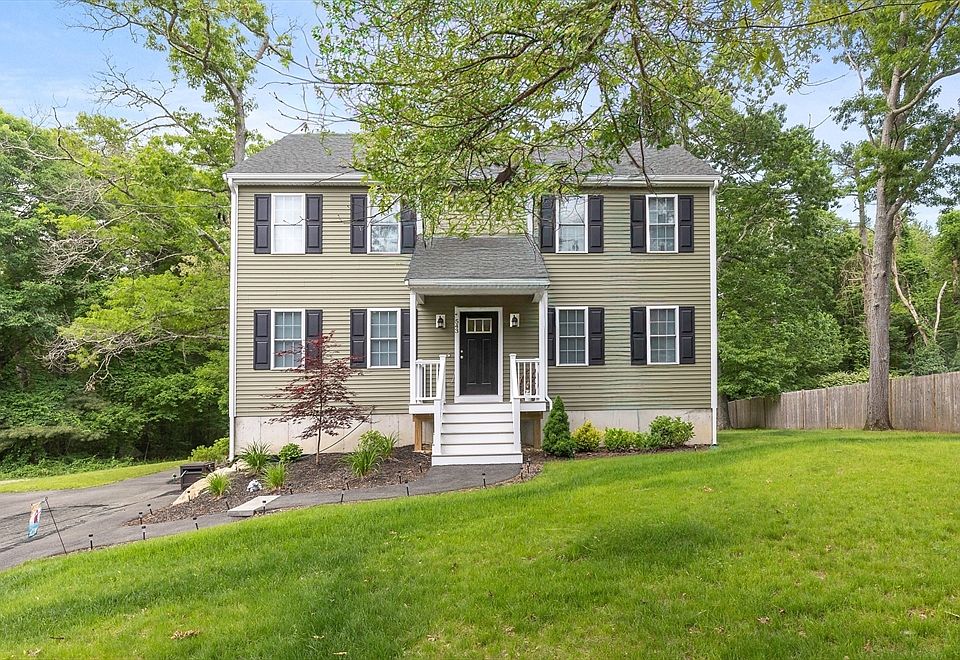 543 Wareham St, Middleboro, MA 02346 | Zillow