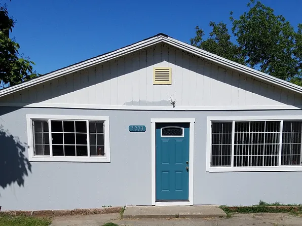 3223 8th St, Clearlake, CA 95422