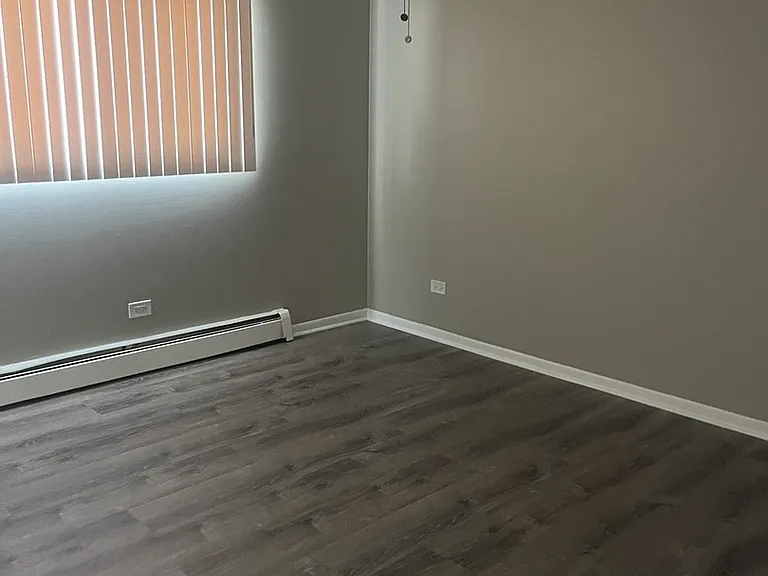 8817 S Roberts Rd #3 — Photo 6
