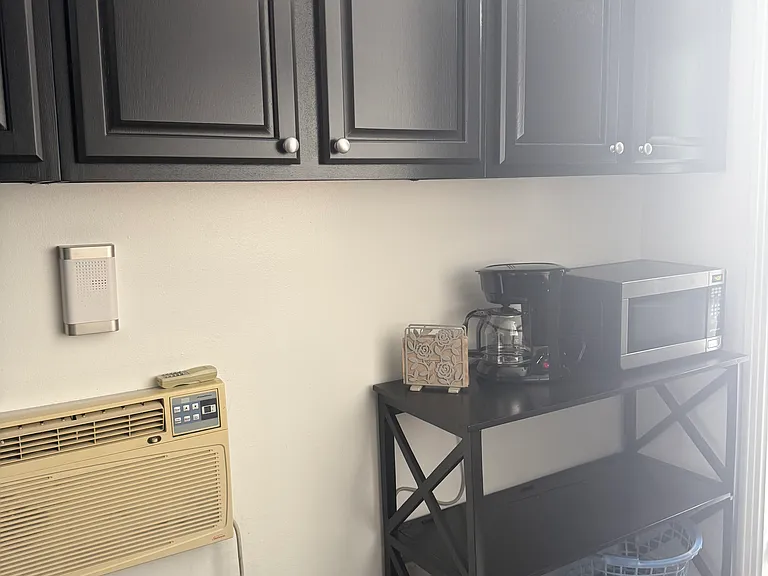 7907 Louise Ave — Photo 6