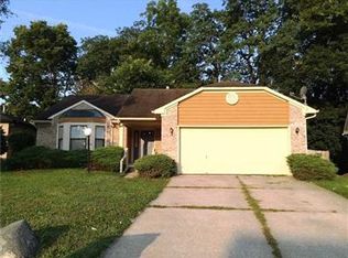 2714 Granada Cir W, Indianapolis, IN