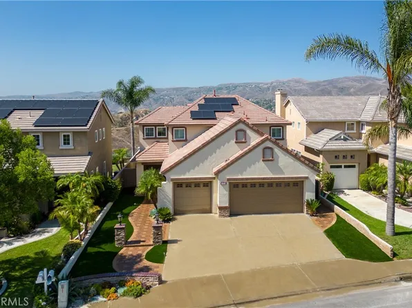 8845 E Foxhollow Dr, Anaheim, CA 92808