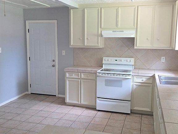 2nd image of 9606 Wind Flower Ln