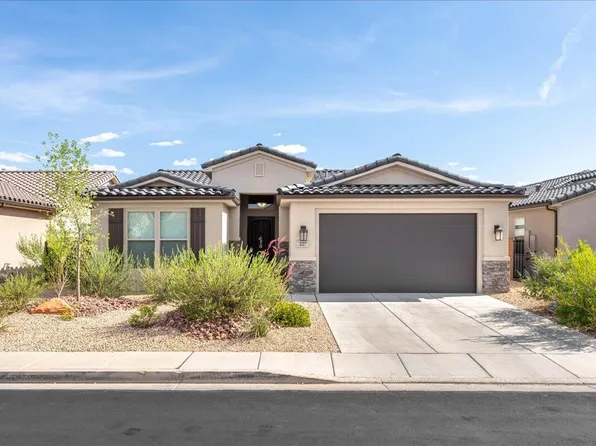 227 W White Pearl Dr, Washington, UT 84780