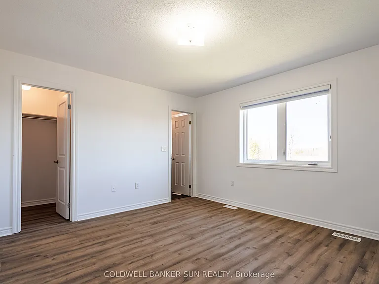 59 Todd Cres — Photo 15