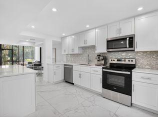 3707 Bridgewood Dr, Boca Raton, FL 33434