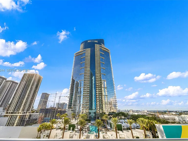 888 Biscayne Blvd #3907 — Photo 41