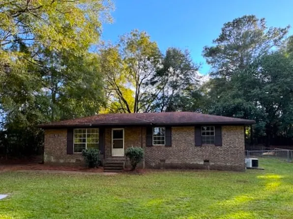 1511 Waverly Pkwy, Opelika, AL 36801