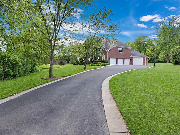 3rd image of 16229 W Foxglove Ln