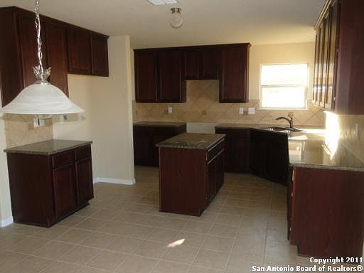 5th image of 5811 SOUTHERN KNOLL