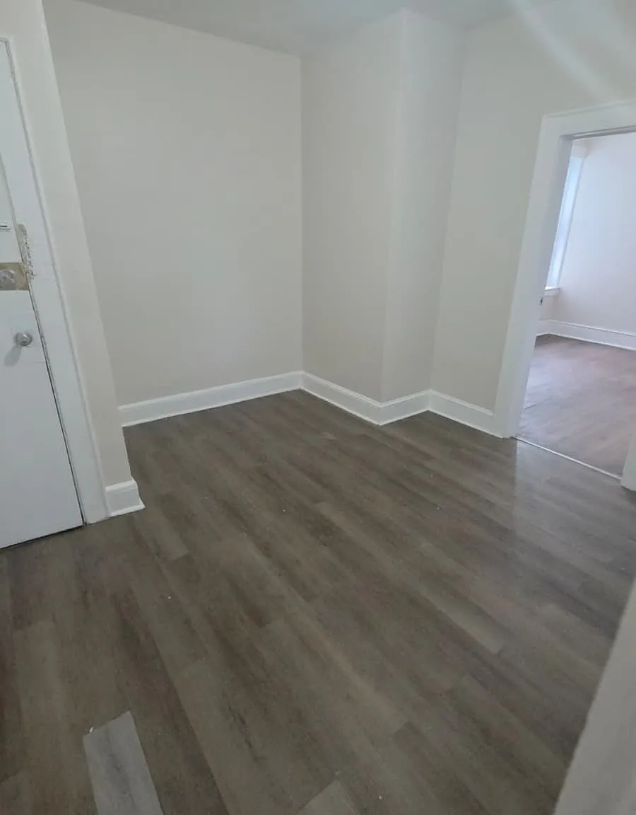2 bed, 700 sqft, $1,850 — Photo 2