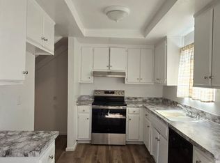 3600 Panama Ln APT C, Bakersfield, CA 93313