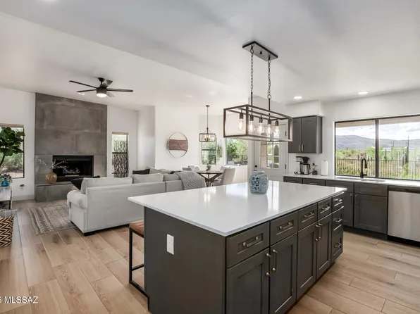 7553 N Sonoma Way, Tucson, AZ 85743