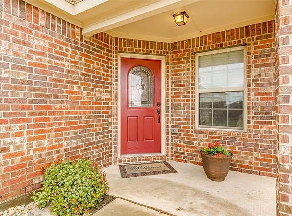 2nd image of 1608 Sorghum Dr
