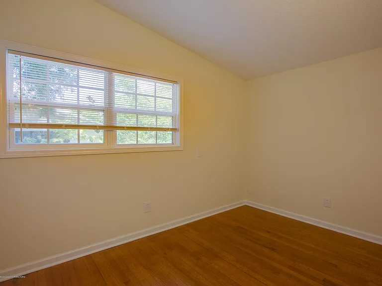 1707 Swayze Cv — Photo 8