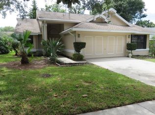 1674 Palomino Dr, Tarpon Springs, FL 34689