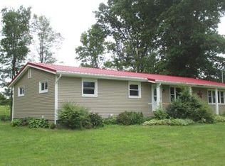250 Bostwick Rd, Phelps, NY 14532