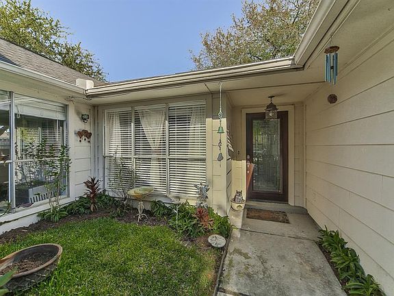 4th image of 6910 Cansfield Ct